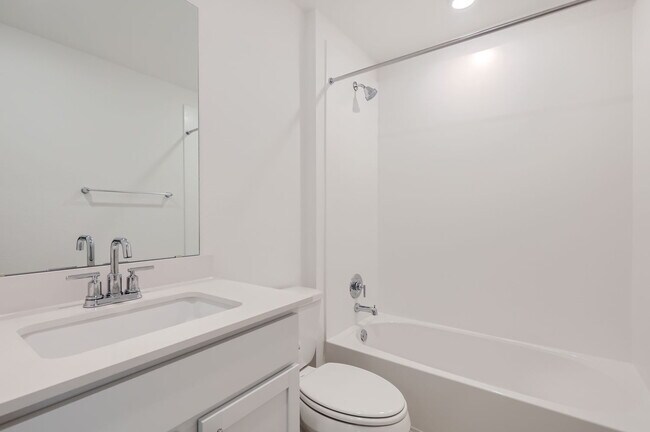 Building Photo - 2429 Hackamore Dr