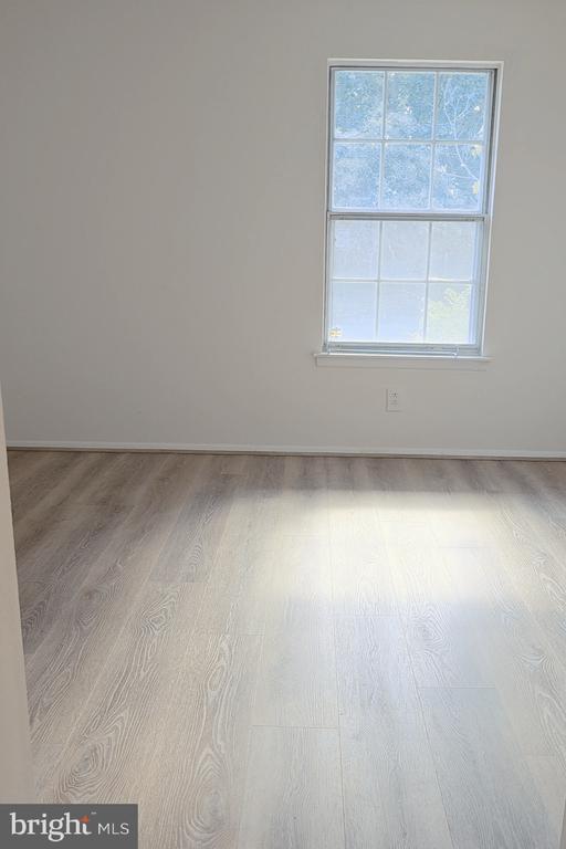 Building Photo - 336B Delancey Pl