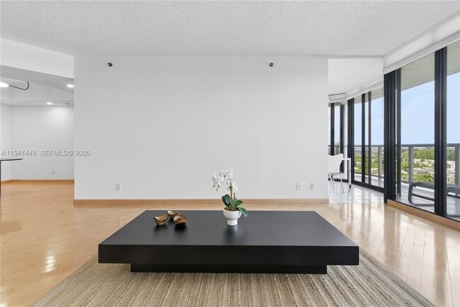 Building Photo - 3598 Yacht Club Dr