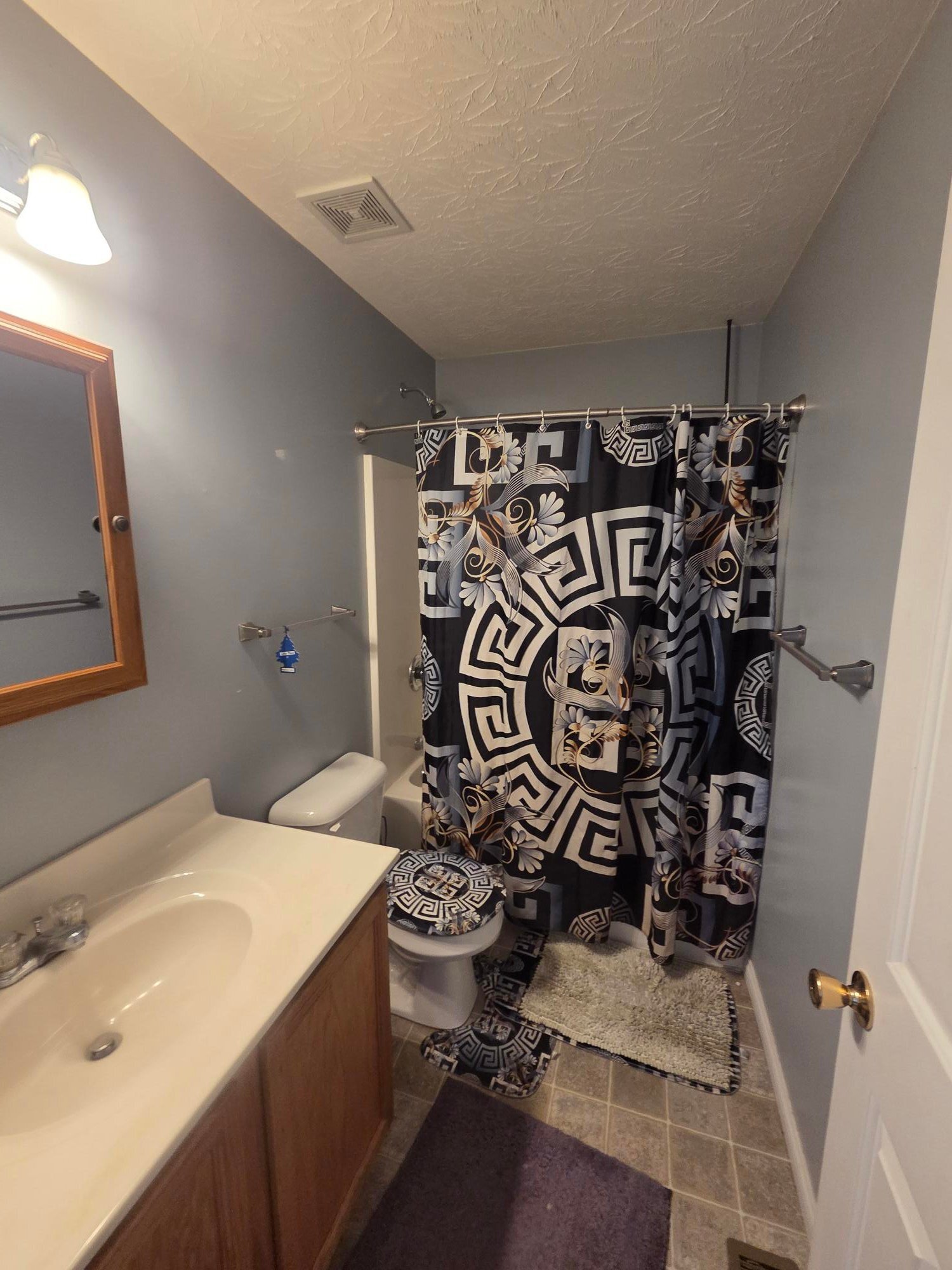 Building Photo - 575 Rosebud Cir