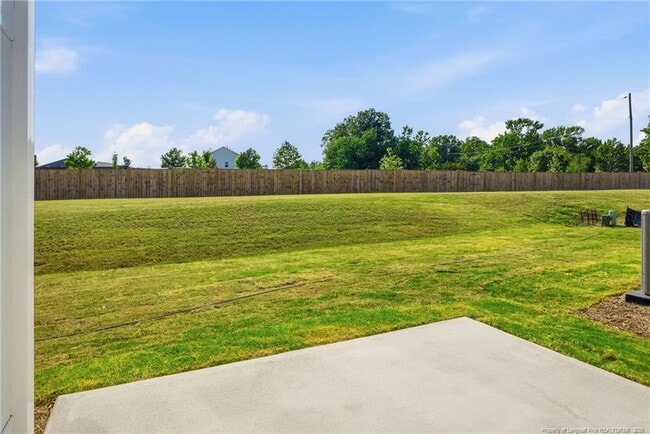 Building Photo - 1952 Dapple Dr