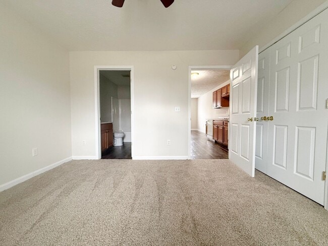 Building Photo - 30 Lexington Ct