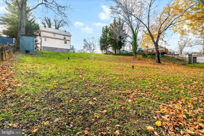 Building Photo - 2060 Flag Marsh Rd