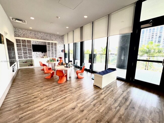 Building Photo - 5300 Paseo Blvd