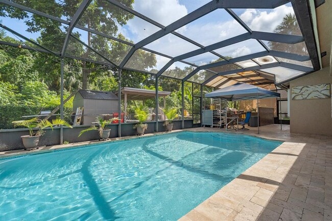 Building Photo - 6585 NW 46th St