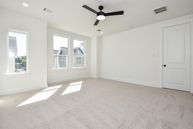 Building Photo - 4611 Lavatera St