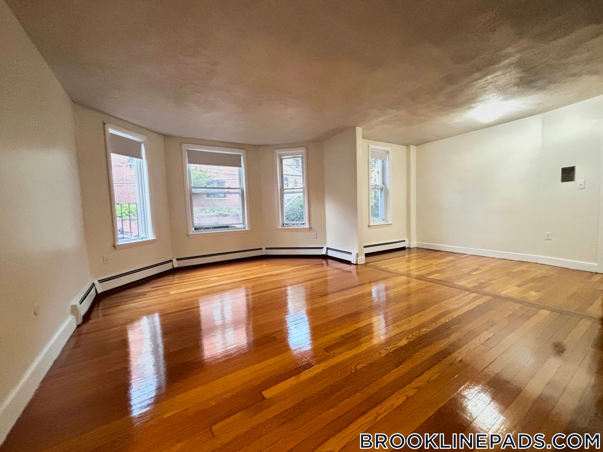 Building Photo - 312 Tappan St