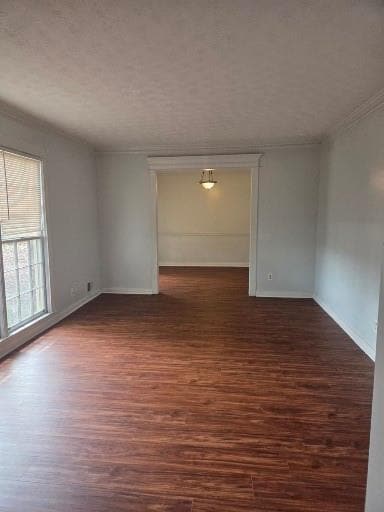 Building Photo - 2206 Country Club Dr SE