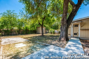 Building Photo - 2122 W Wildwood Dr