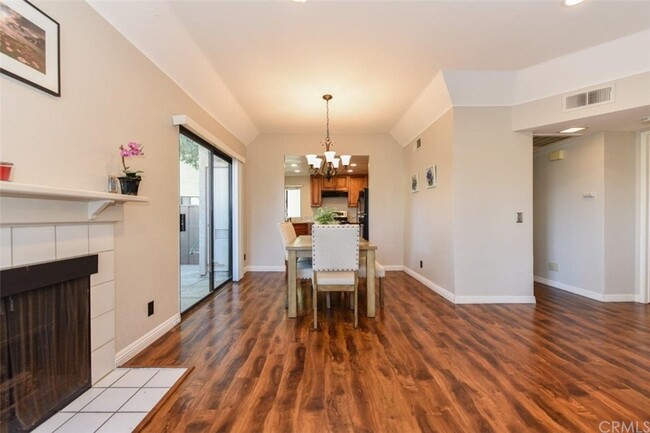 Building Photo - 22757 Lakeway Dr