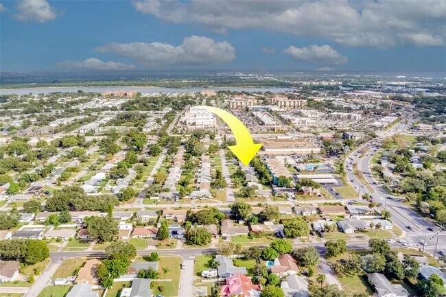 Building Photo - 11424 79th Ave