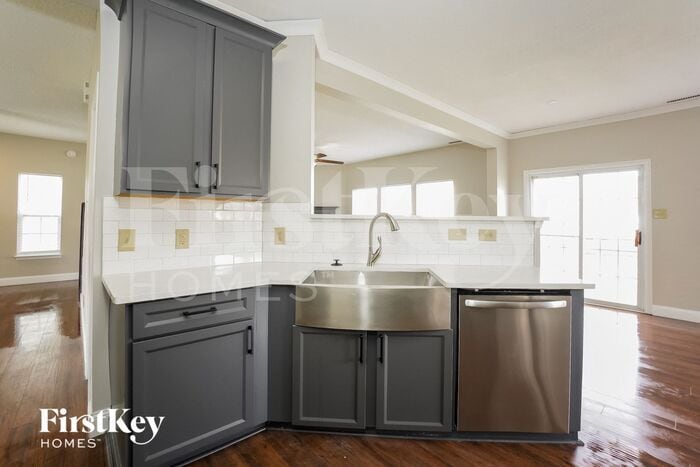 Building Photo - 9486 Lantern Ln