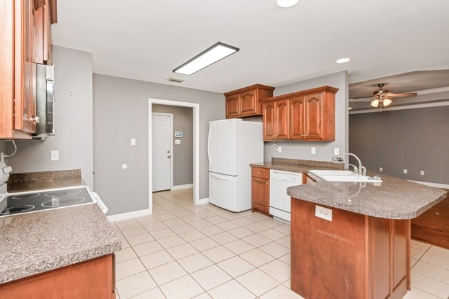 Building Photo - Theodore Beauty with Detached Garage