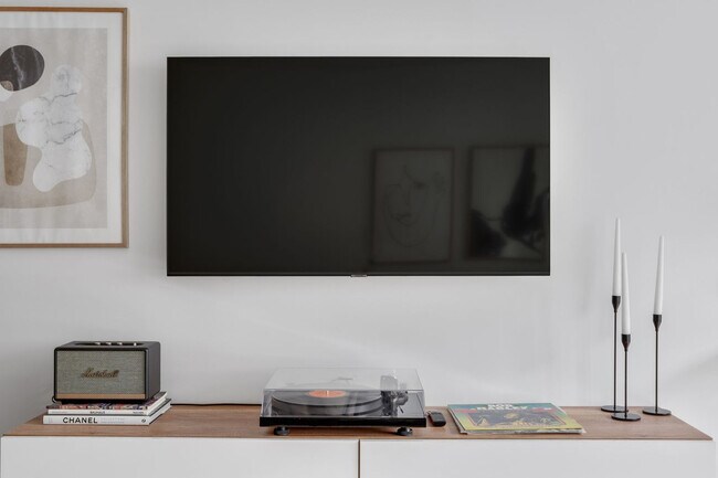 Building Photo - 330 W 58th St