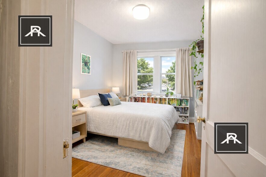 Building Photo - 1468 Commonwealth Ave