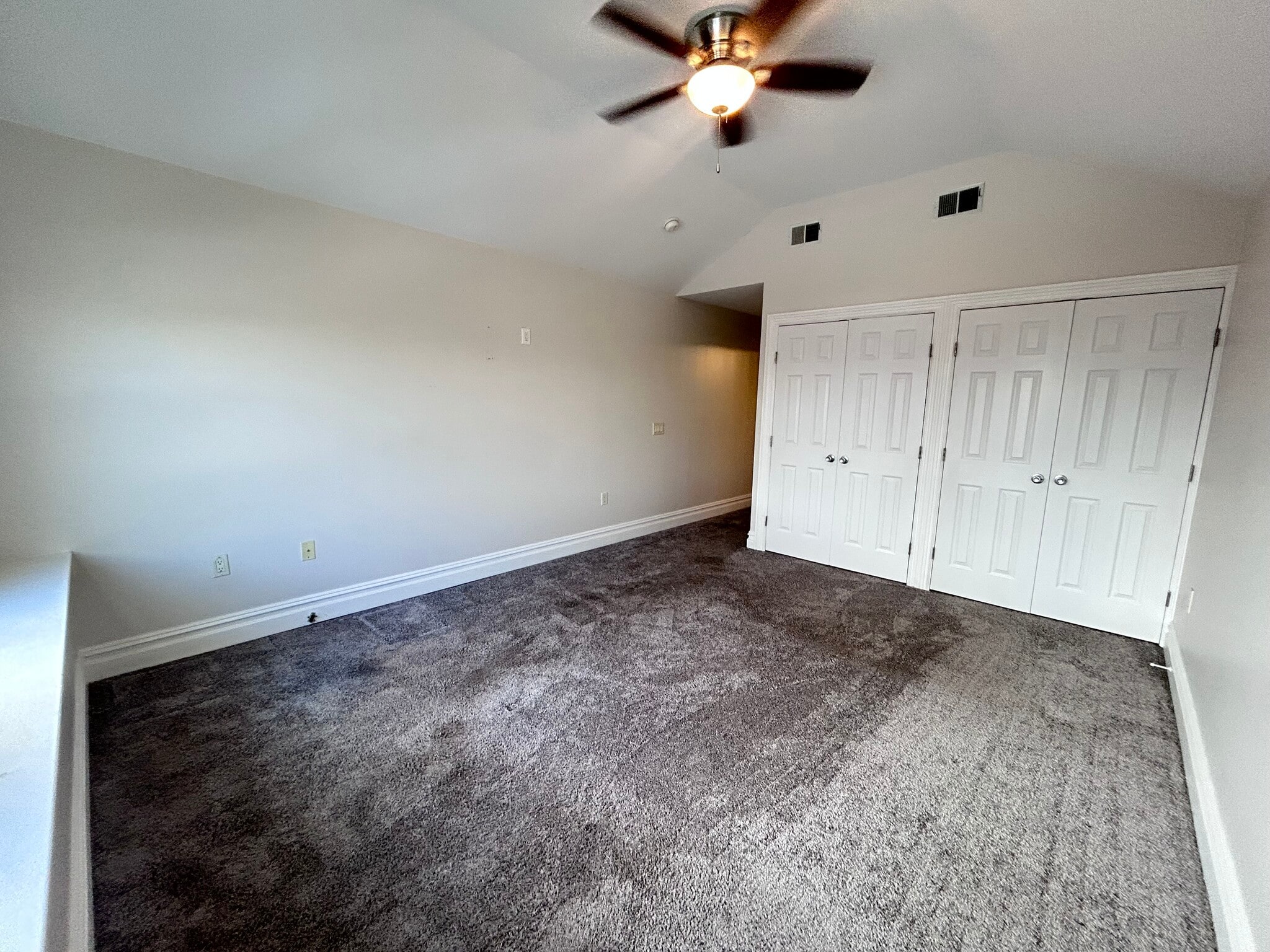 Building Photo - 1 John St