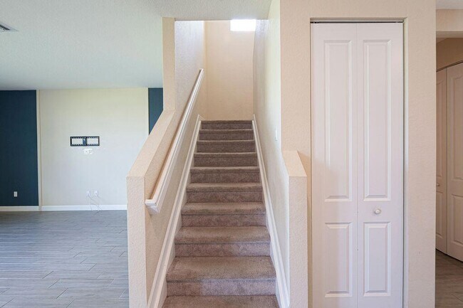 Building Photo - 12623 NW Copper Creek Dr