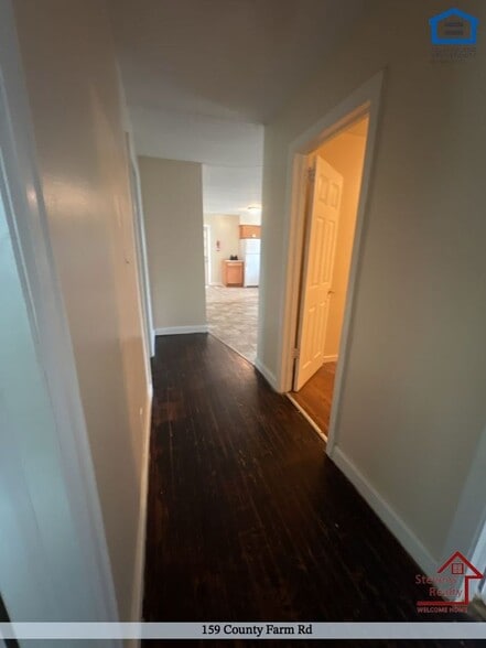 Building Photo - 159 County Farm Rd