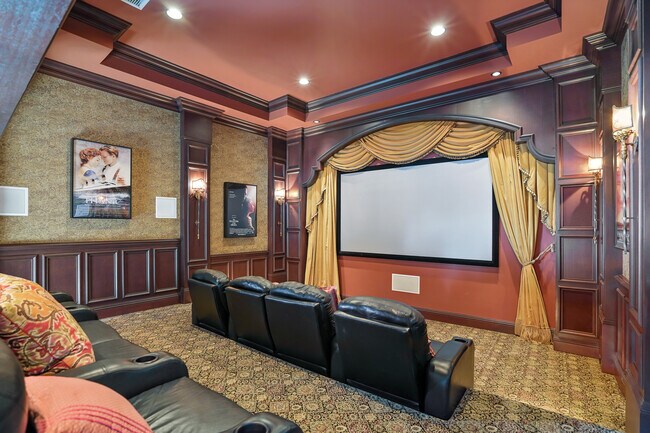 Building Photo - 1363 Oceanview Dr
