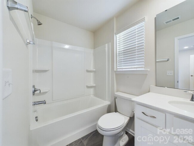 Building Photo - 3040 Whipcord Dr