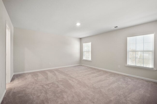 Building Photo - This 3-Year-Old Home with 4 Bedroom 2.5 Baths