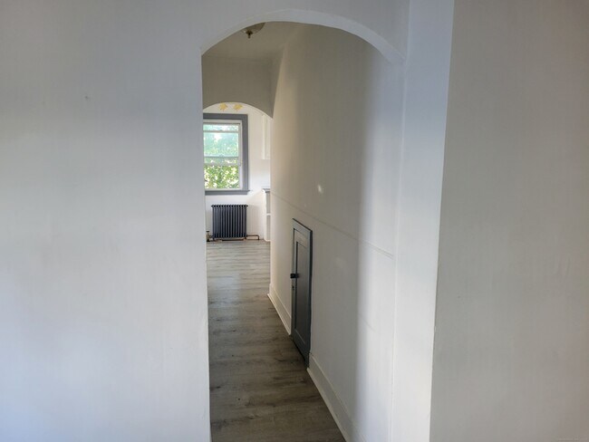 Building Photo - 178 Spruce St