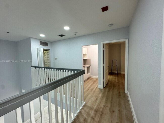 Building Photo - 17425 NW 75th Pl