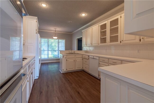 Building Photo - 1508 N Arthurs Ct