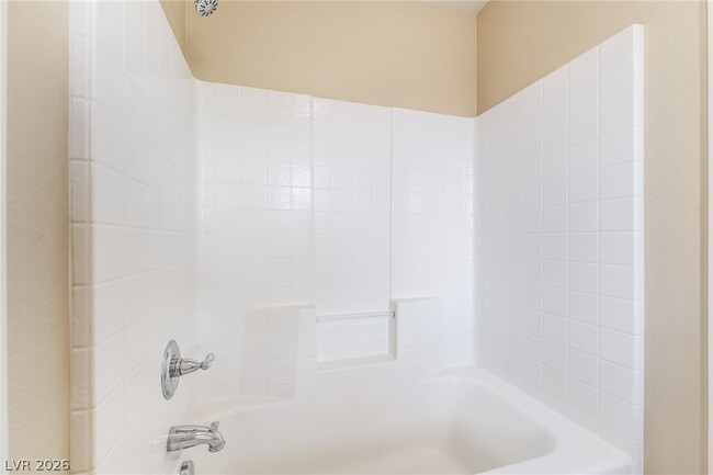 Building Photo - 1160 Blue Magenta Ave