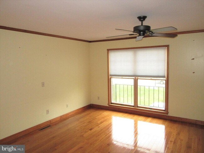 Building Photo - 4830 Misty Ct
