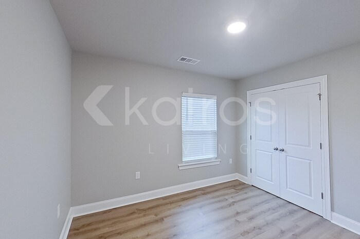 Building Photo - 22844 Monterey Ave