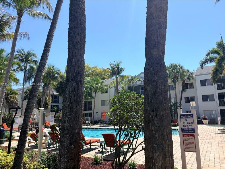 Building Photo - 5720 Rock Island Rd