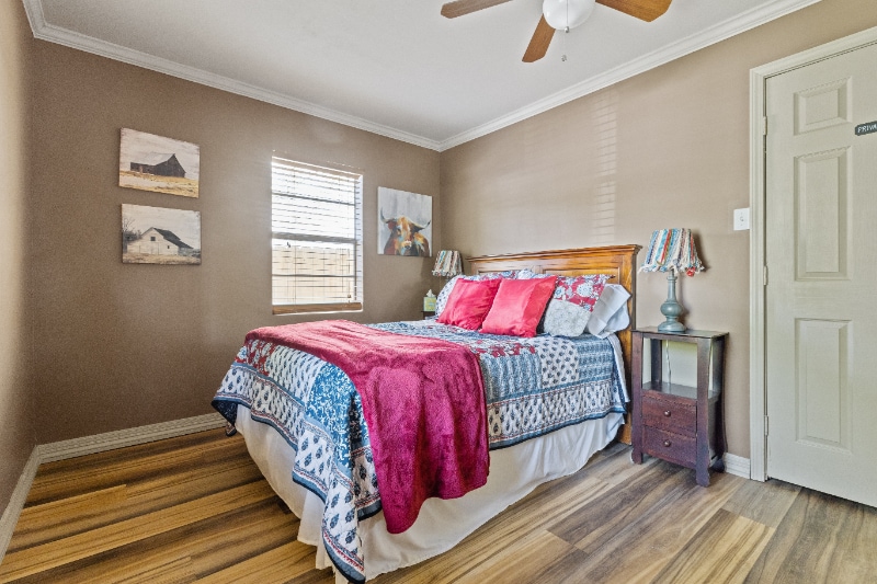 Building Photo - 5008 Parker St