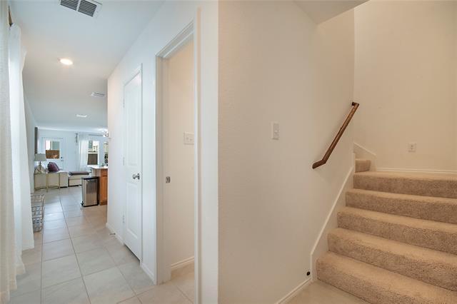 Building Photo - 131 Plumcove Dr