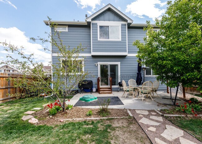 Building Photo - 7724 Canyon Oak Dr
