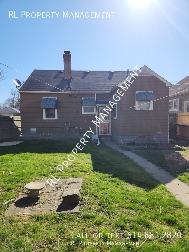 Building Photo - Cozy 2 Bedroom 1 Bathroom home in Eastmoor!