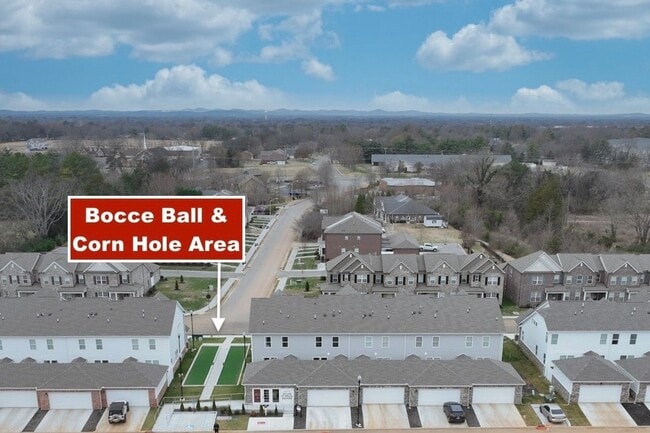 Building Photo - FREE TV!!