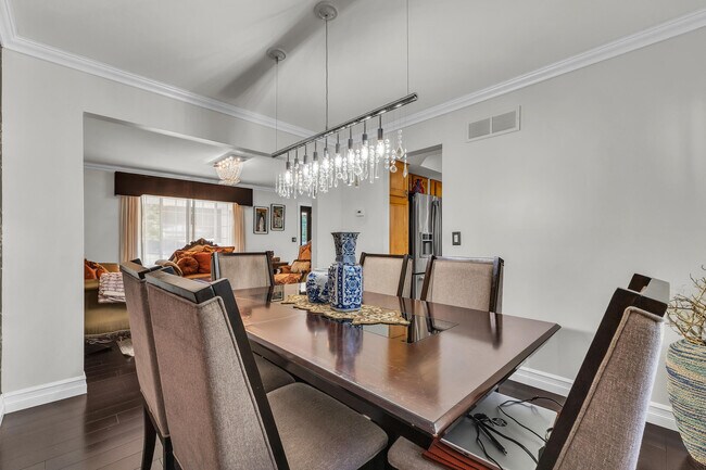Building Photo - 5555 Patterson Dr