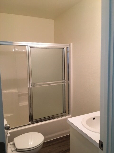 Building Photo - sax1823/1825