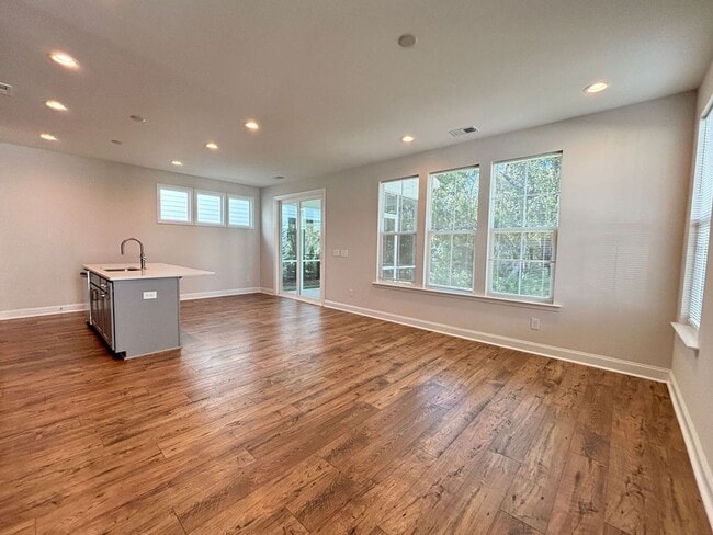 Building Photo - Available now. Beautiful 3 BR/2.5 BA New C...