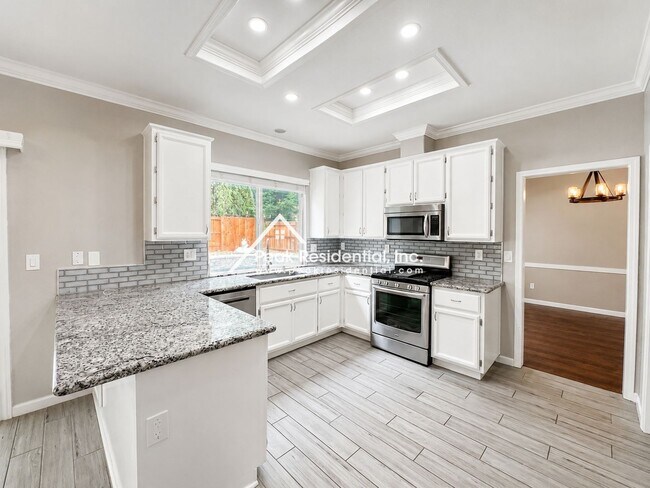 Building Photo - 437 Anacapa Dr