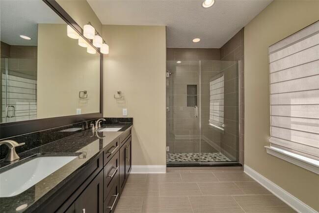 Building Photo - 2148 Fresco Alley