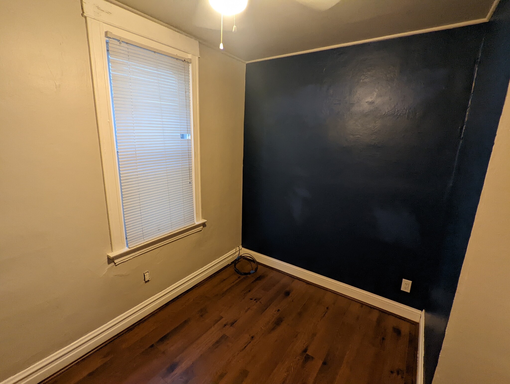 Bedroom 1 - 2835 S Harvey Ave