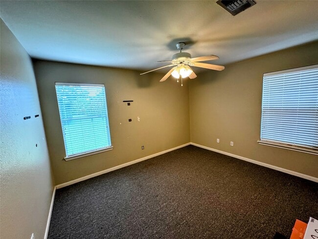 Building Photo - 4708 Park Dr