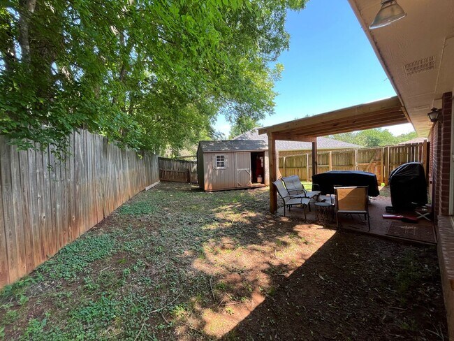 Building Photo - Coming Soon! Charming and Contemporary 3-B...