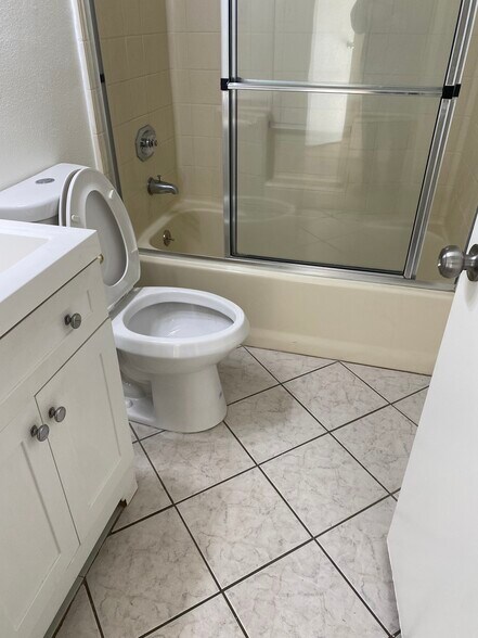 Building Photo - 7330 Eton Ave