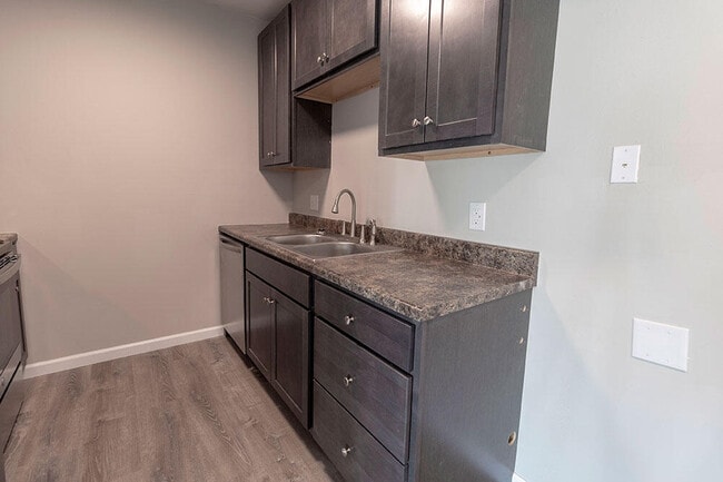 Building Photo - 3408 Balboa Ln