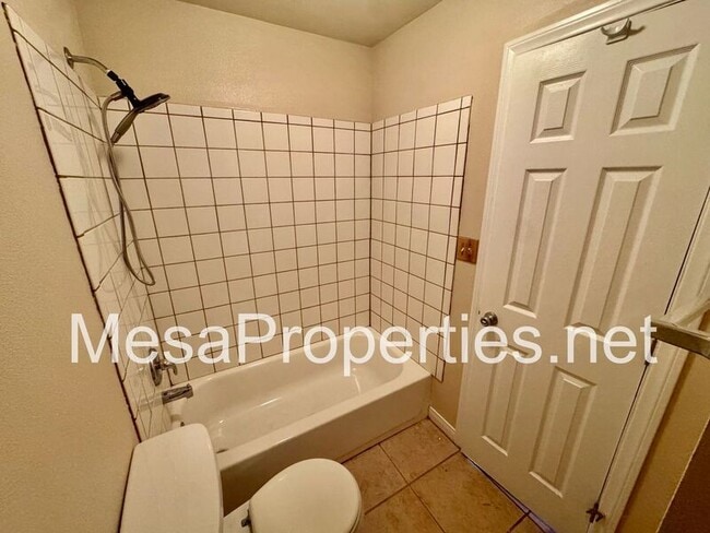 Building Photo - 173 Brown Dr