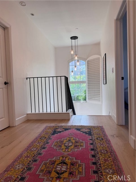 Building Photo - 2553 Santa Ana Ave