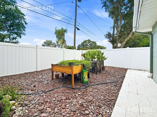 Building Photo - 4970 98th Way N